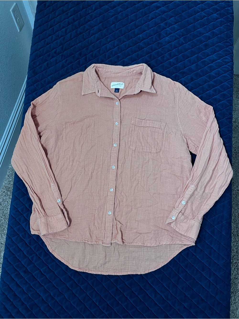 Universal Thread Light Pink Long-Sleeve Button-Down Shirt - 100% Cotton - Casual